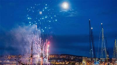 Maritime Festival in donegal - Book Accommodation at BAllyliffin