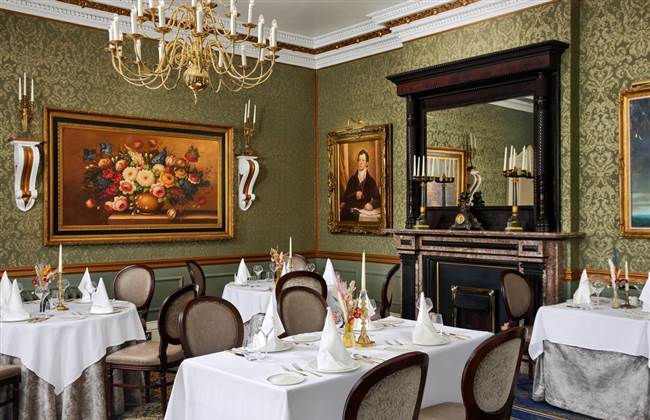 One Night's Dinner & Bed & Full Irish Breakfast 