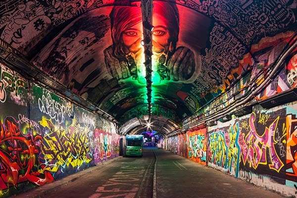 600x400 london graffiti tunnel