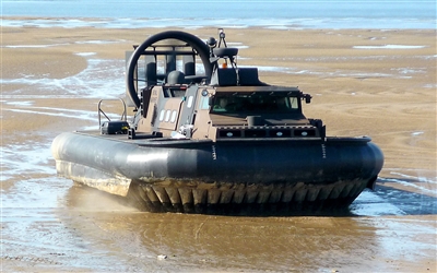 Rigid-hulled inflatable boat