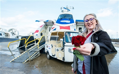 Hovertravel val