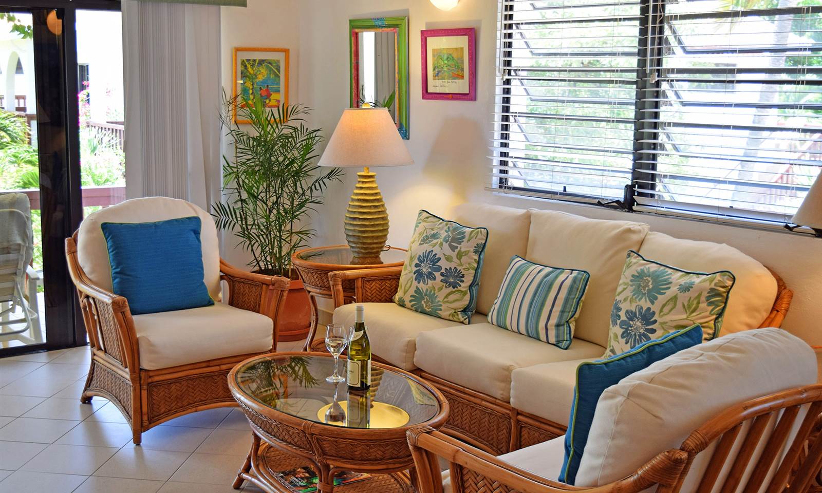 Living Room of Carimar Beach Club