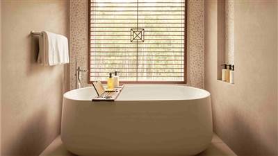 Bay Suite Bathroom