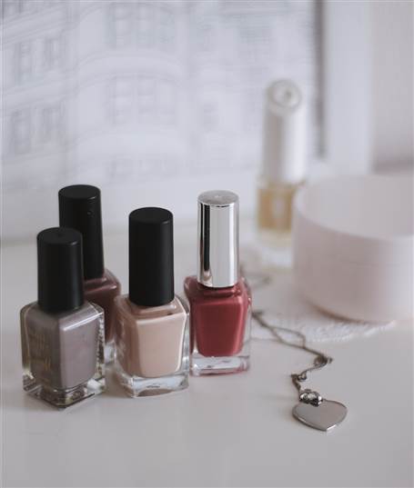 nail polish stock