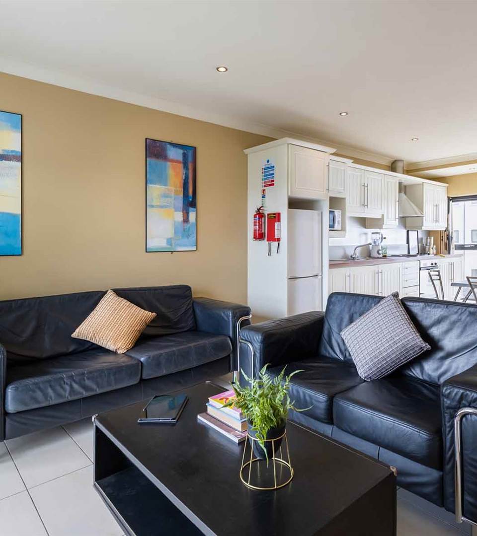 Cuirt Na Coiribe Apartments 3