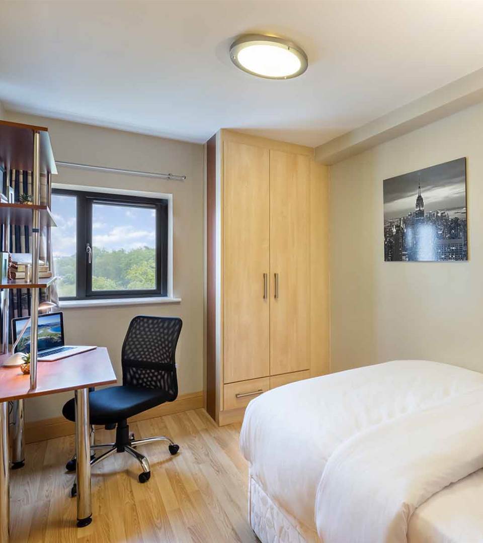 Cuirt Na Coiribe Room 2 Interior 1