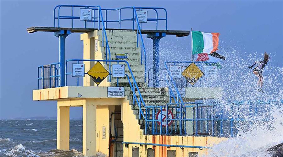 Blackrock Diving - Tower -Salthill - Day
