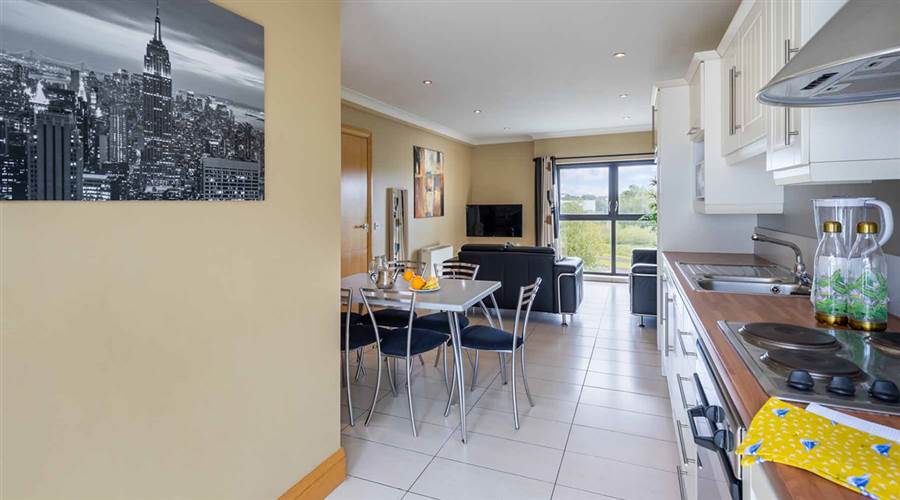 Cuirt Na Coiribe Apartments 5