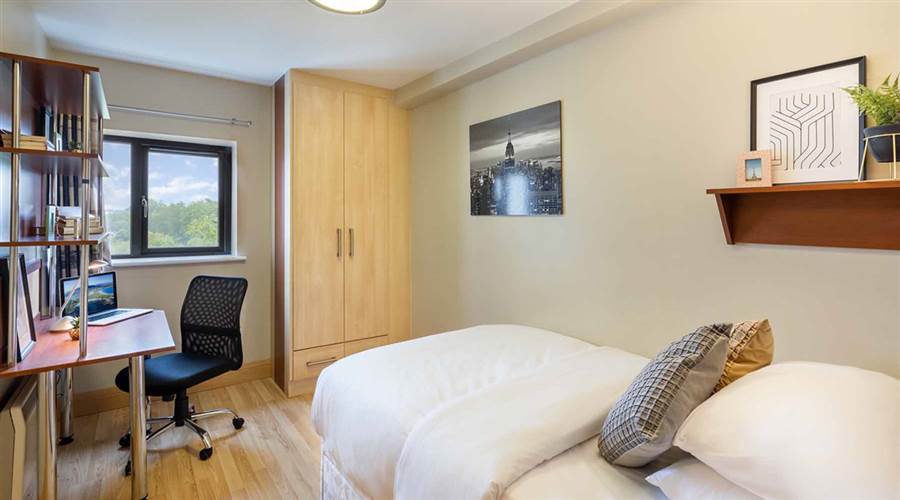 Cuirt Na Coiribe Room 2 Interior 1