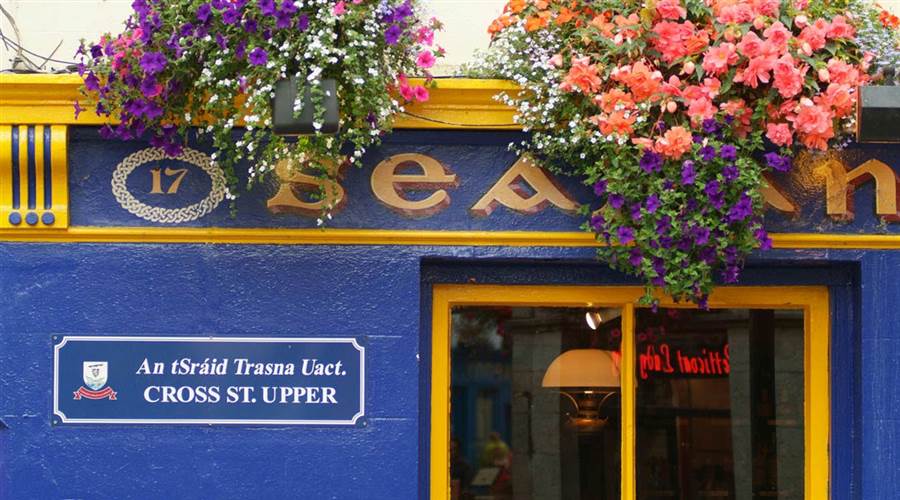 Pub Front on Quay Street