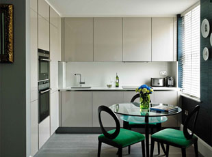 One Bed Apartment Kitchen - 5-Star Serviced Apartments in London