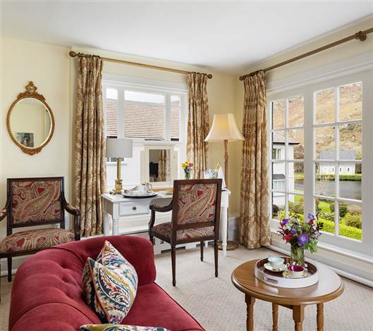 Superior Lake View Room