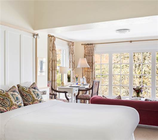 Superior Lake View Room