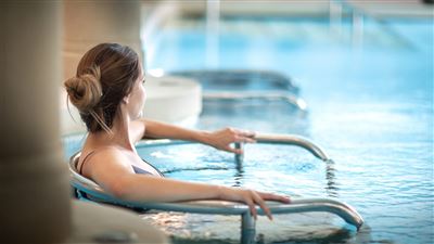 Three Graces Spa Hydrotherapy Pool