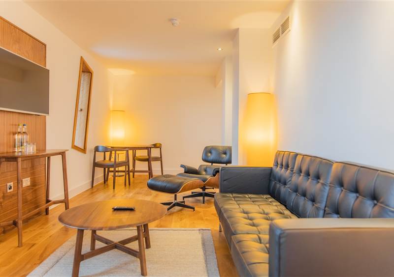 Liverpool Hotel with Hot Tub Rooftop Pool Liverpool