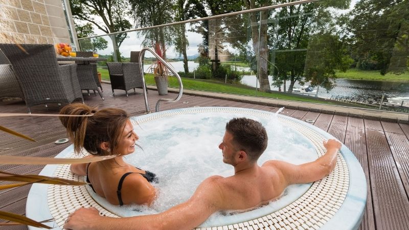 Hotel Room with Outdoor Hottub in Fermanagh, Northern Ireland