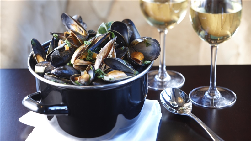 Best Luxury Restaurant in Westport - Brehon Bar Mussels