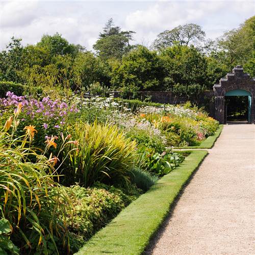 Victoria Gardens - Self-Guided Day Trip