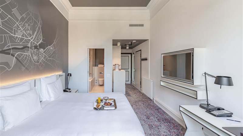Lakeside Geneva Hotel Room - Premium Room in Switzerland