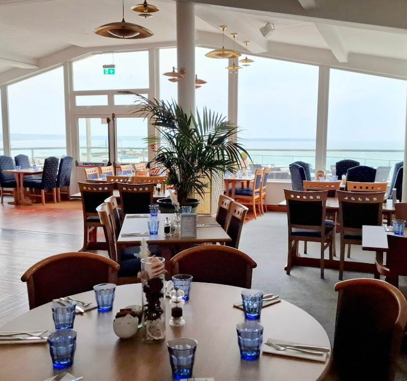 OTW interior (800 x 750 px)