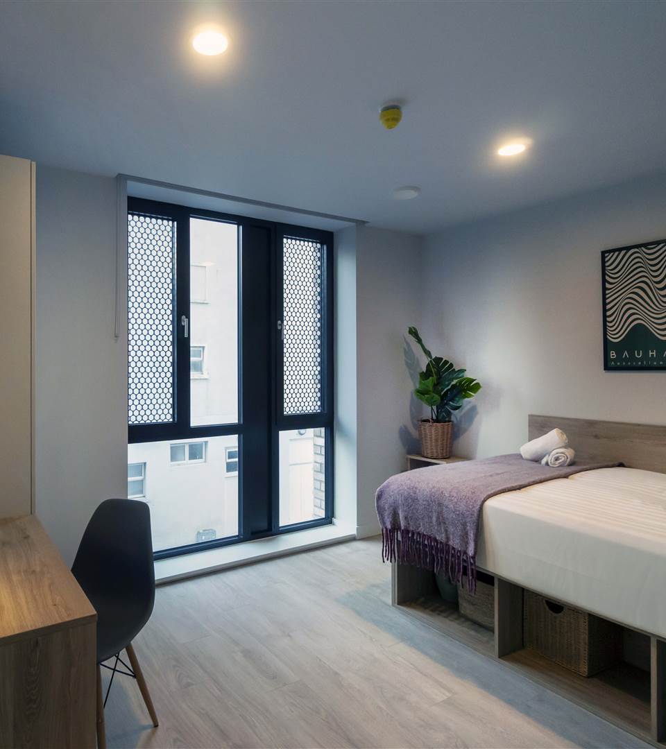 Queen Street accommodation Galwa