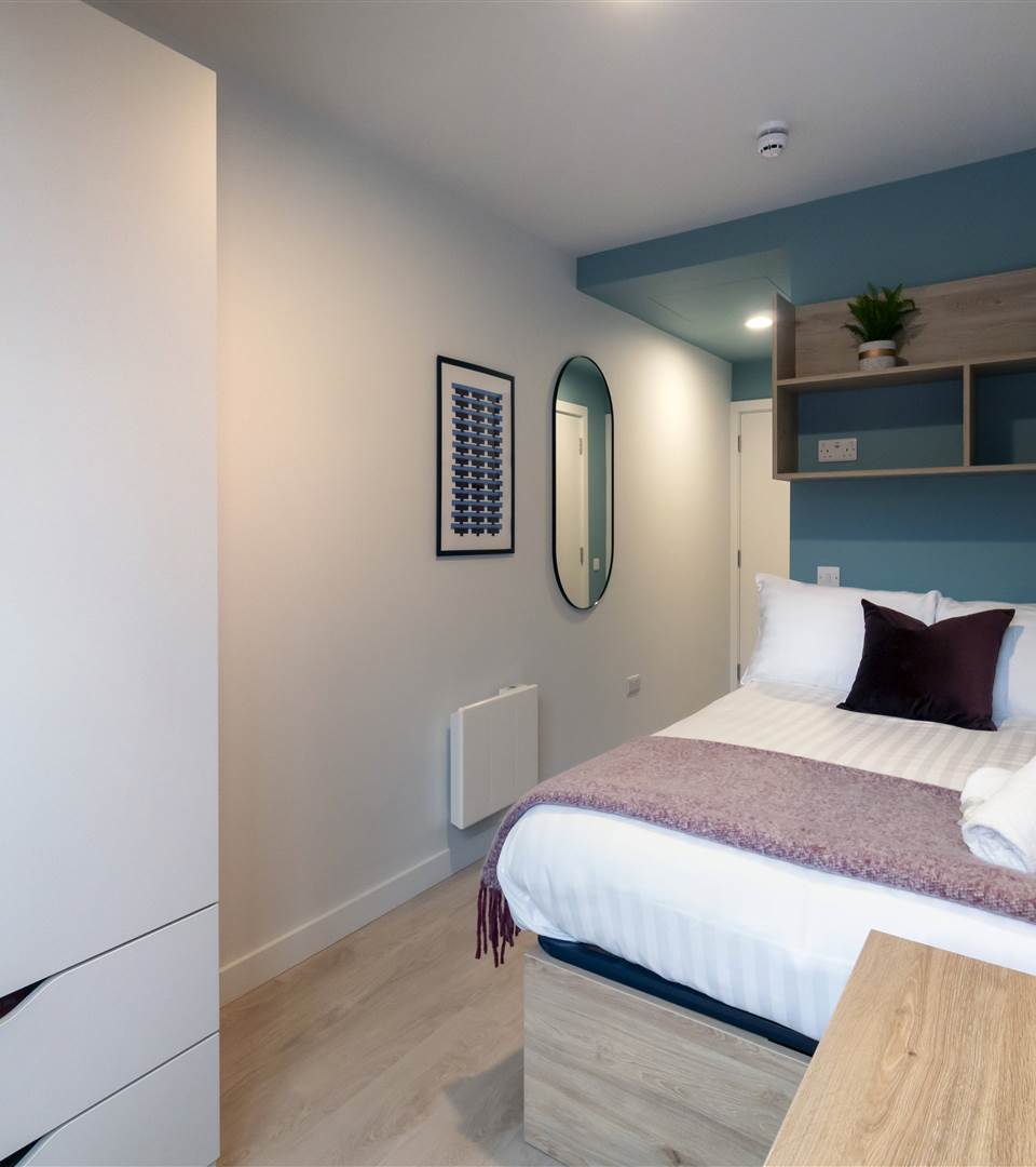 Queen Street accommodation Galway 2  1 