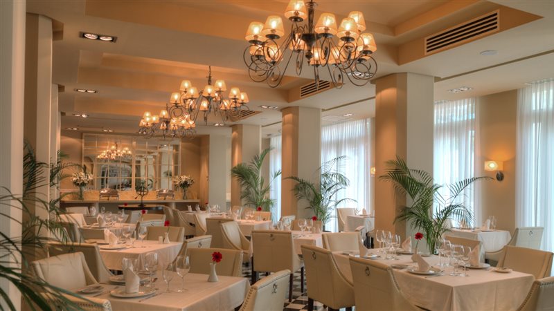 Best fine restaurants in Gibraltar at The Rock 4 star hotel
