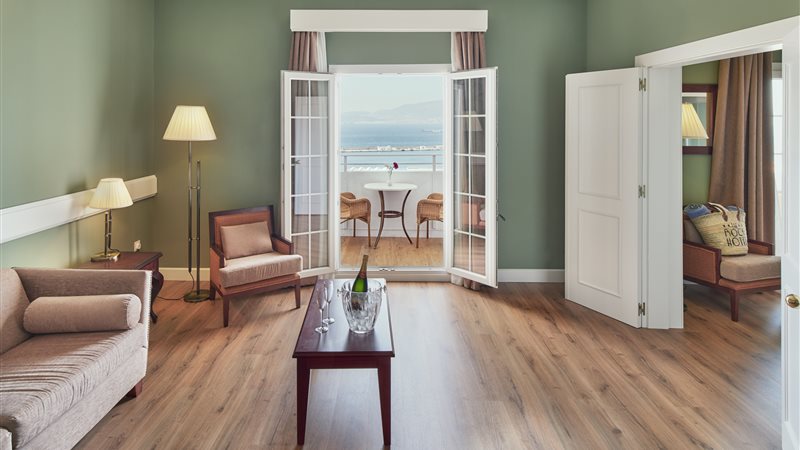 Seaview Room With Private Balcony From £𝟭𝟰𝟬