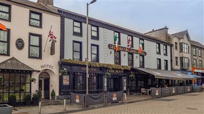 3-star Skeffington Arms Hotel in Galway City