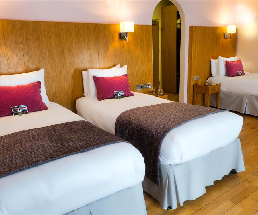 Triple Room, Galway City Center Hotels