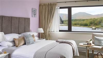 Seaview Hotel Room in Kerry - Sneem Hotel with Seaview Room