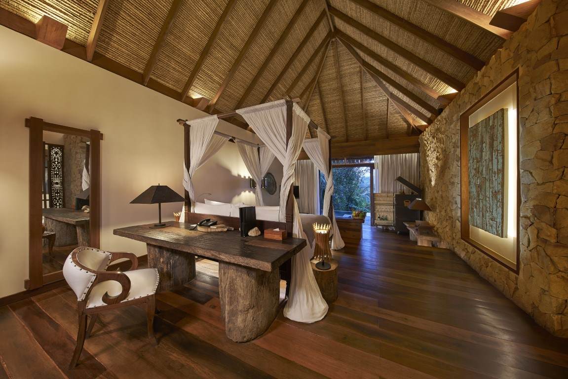 King-size bed in a one bedroom Jungle Villa