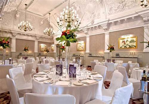 luxury wedding in Hotel in central London