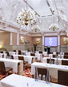 Luxury meetings in hotel in central London