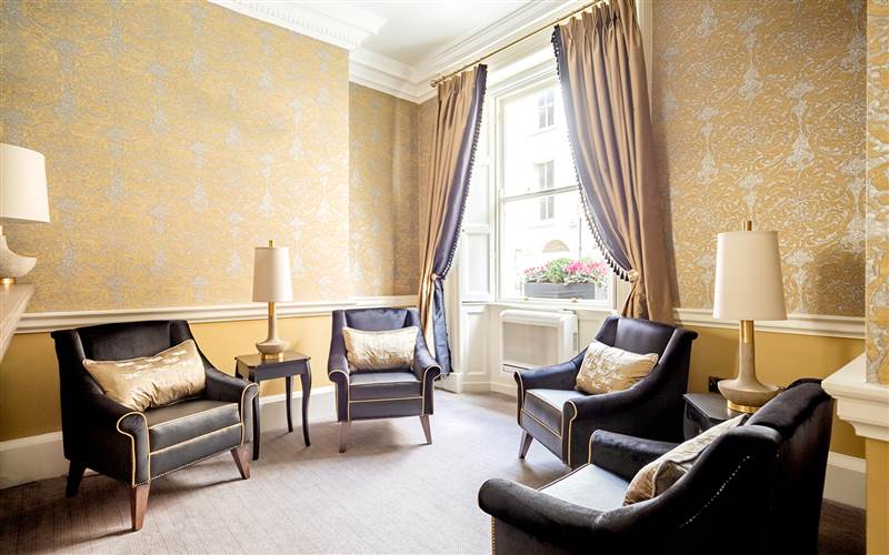 Luxury Deluxe Room at Trinity Townhouse Hotel 