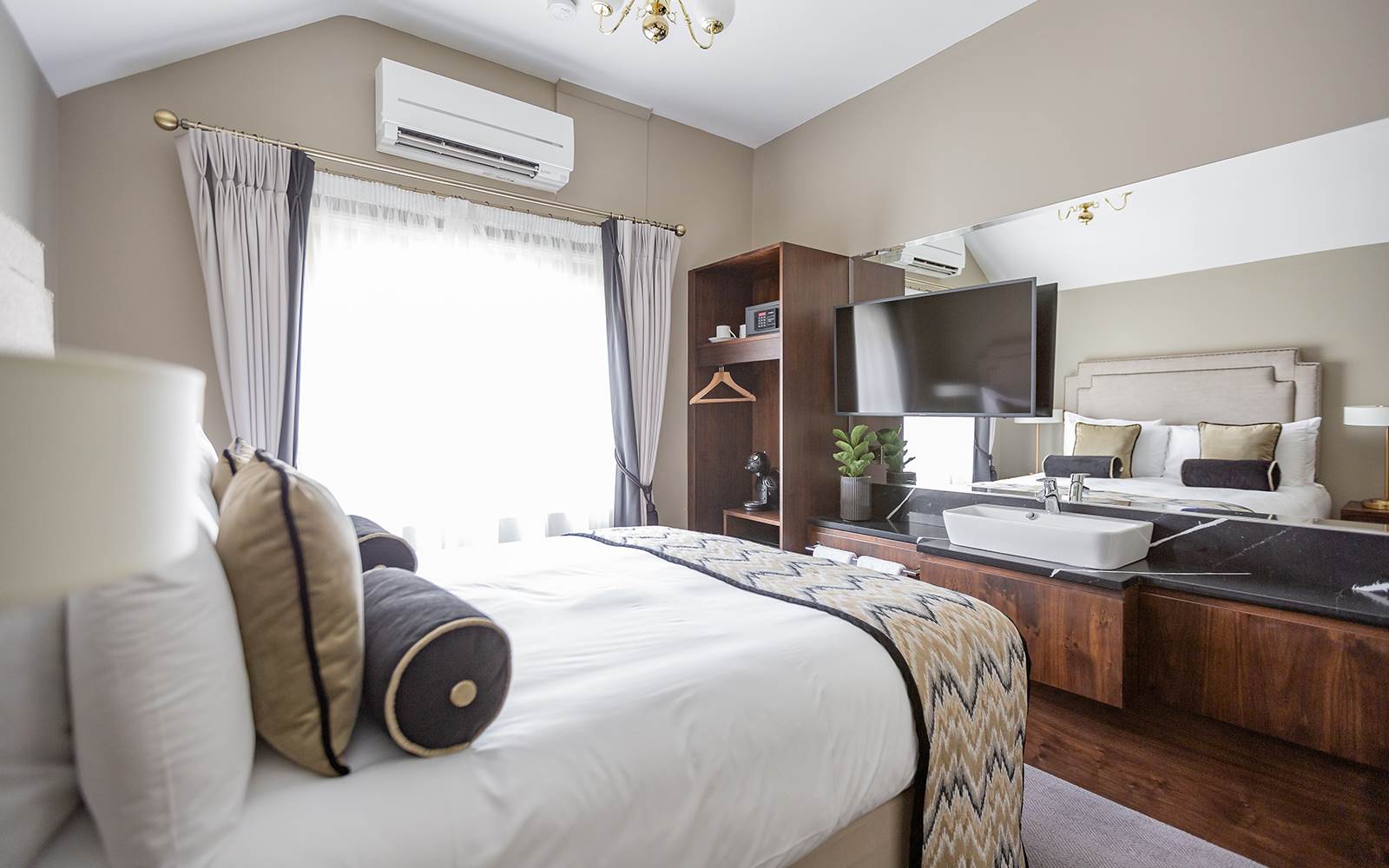 Luxury 3-star hotel rooms in Dublin